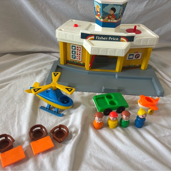 Vintage 1980s Fisher Price Little People Airport Accessories 16